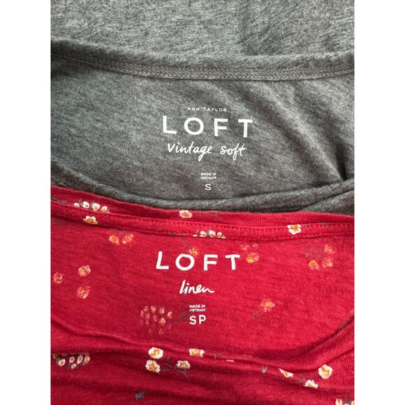 LOFT Lot of 2 T Shirts Red Linen SP Gray Vintage Soft Peacock Graphic - Picture 1 of 16